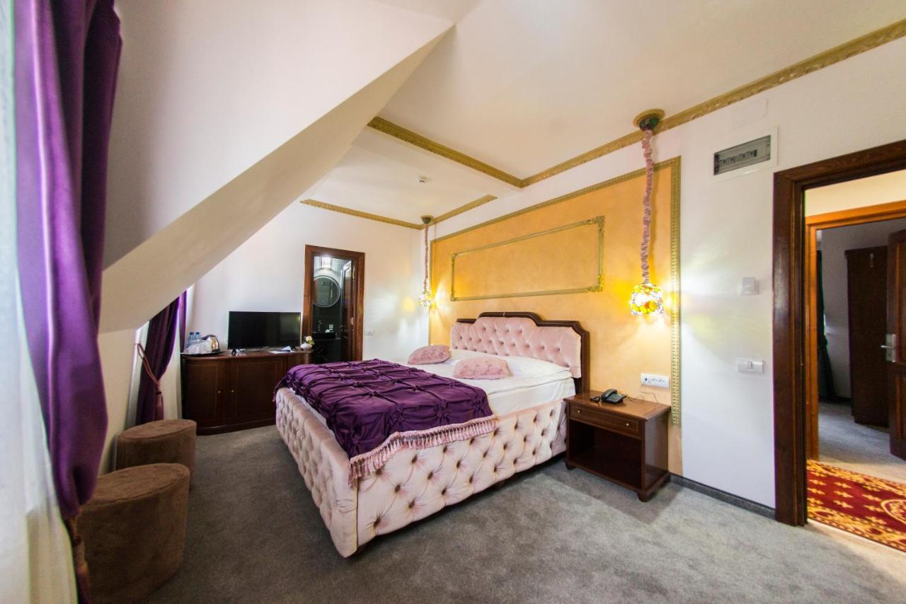 Voila Inn Predeal Exterior photo